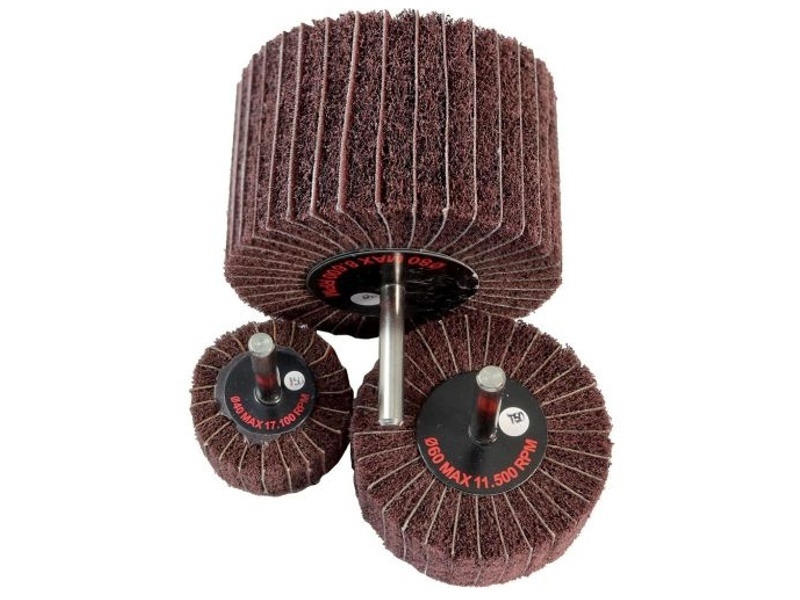 Lamelový kotouč na stopce 40x20x6, RGM netkaná textilie a brusné lamely         