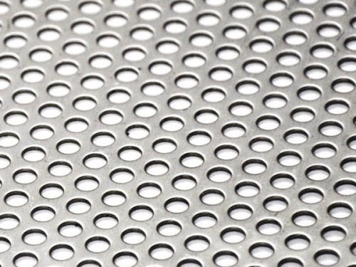 Nerezový děrovaný plech - 1.4301: 2,0 x 1000 x 2000 - Rv 3-5