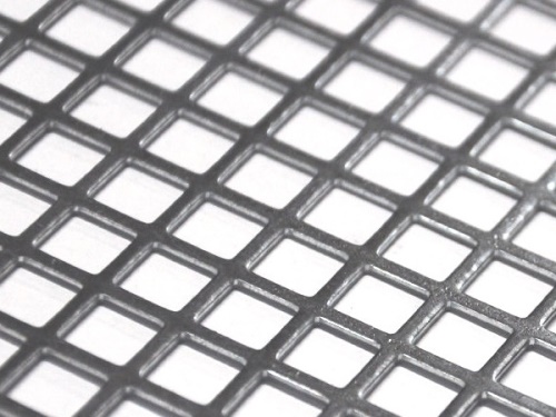 Nerezový děrovaný (perforovaný) plech - 1.4301: 2,0 x 1000 x 2000 Qg 10-14